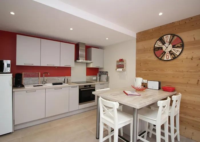 Apartment Beau T2 Avec Terrasse, Parking Et Wifi A 300m Des Thermes - Fr-1-608-98 Le Mont-Dore